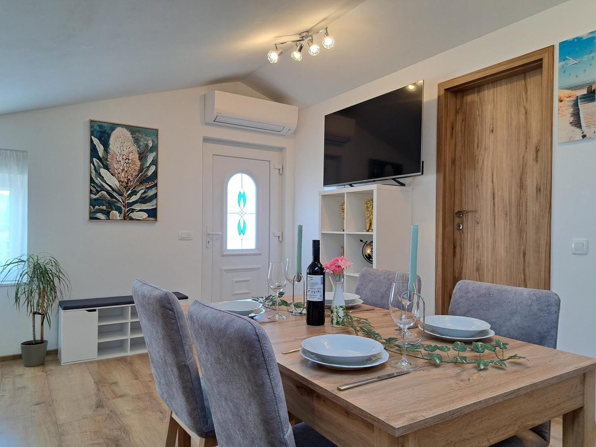 Apartments Jimmi Каштела Екстер'єр фото
