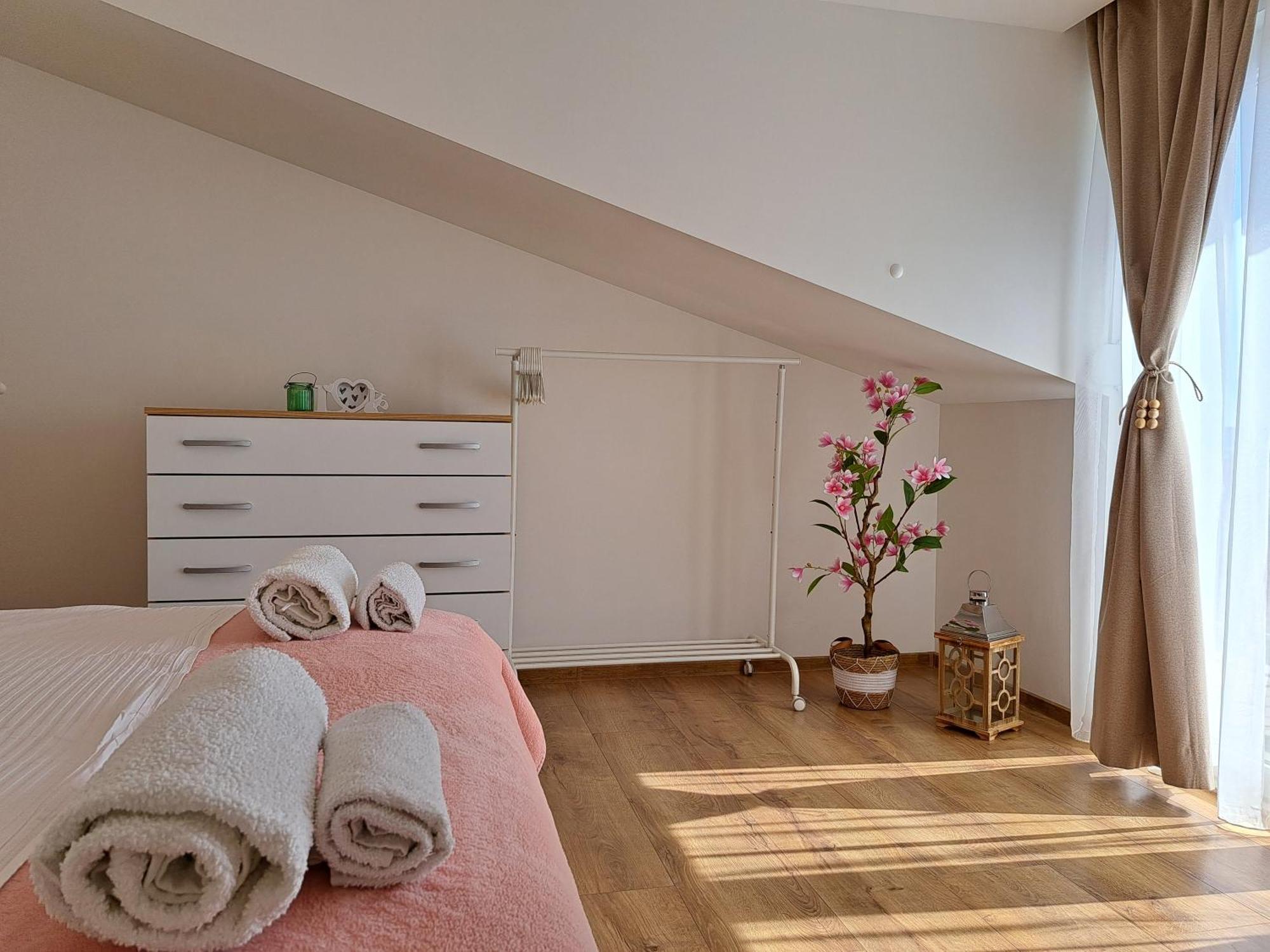 Apartments Jimmi Каштела Екстер'єр фото